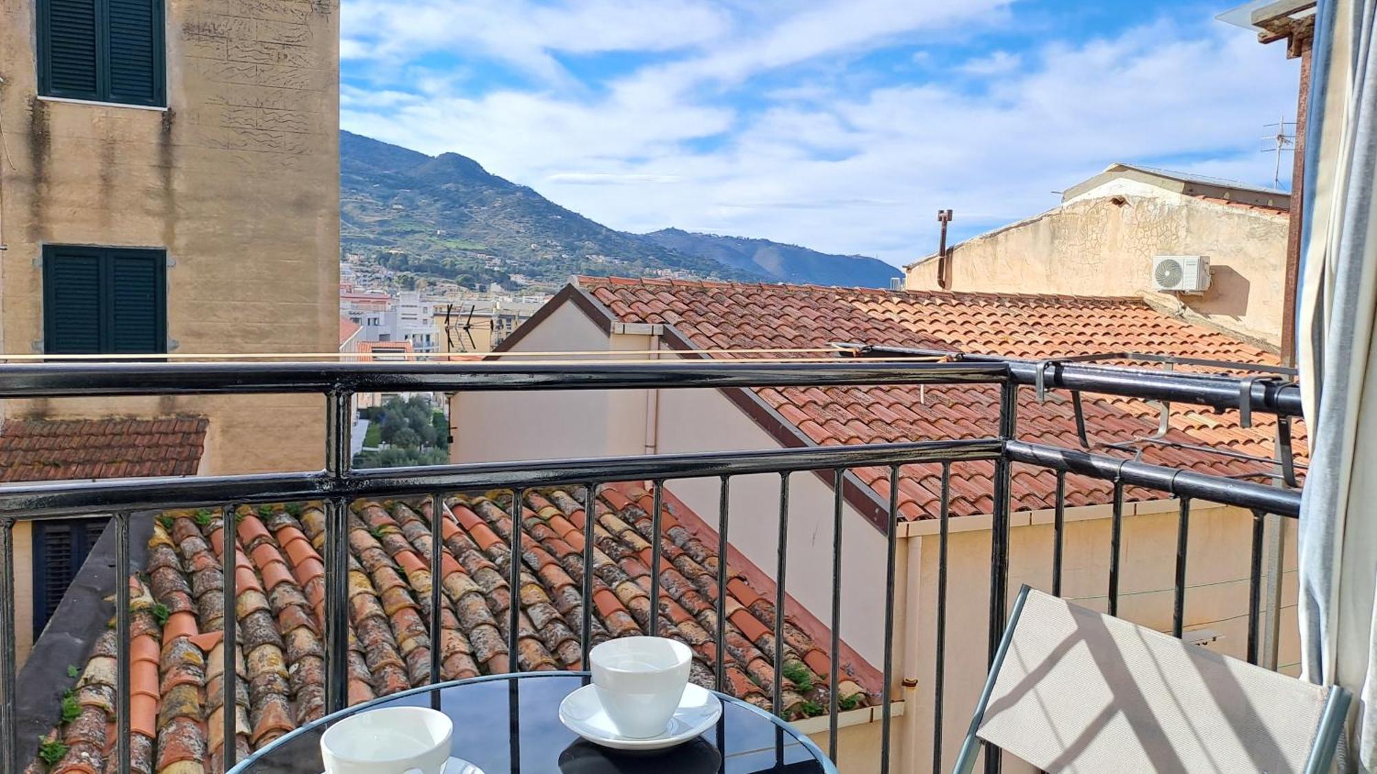 Sky Apartment By Casa In Mente Cefalù Buitenkant foto