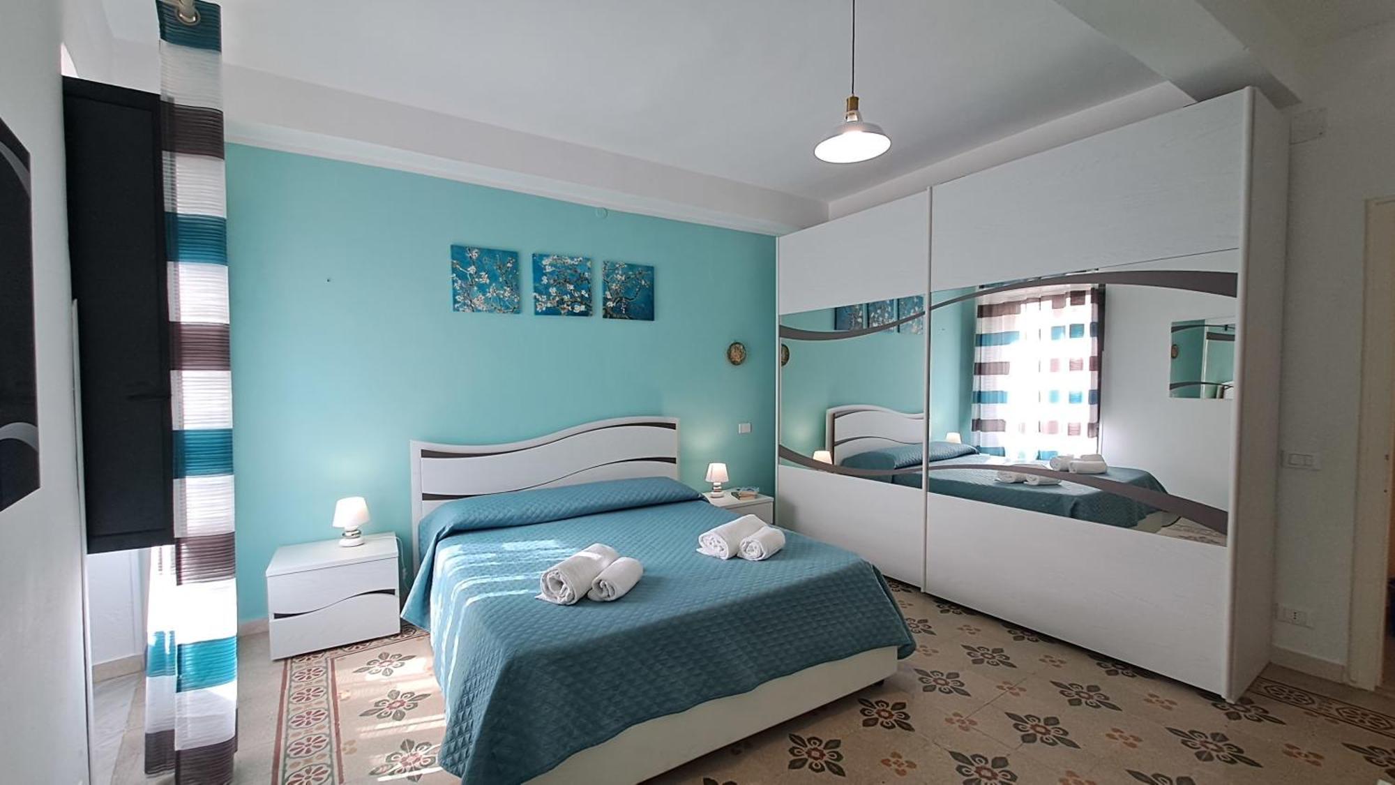 Sky Apartment By Casa In Mente Cefalù Buitenkant foto
